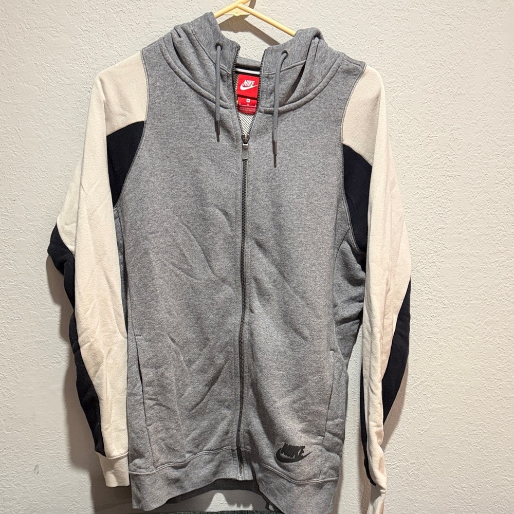Nike Women's Gray and Cream Hoodie